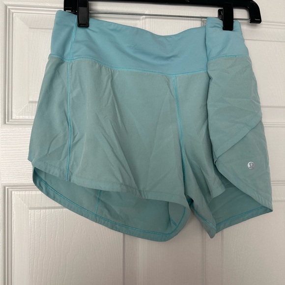 LuLulemon speed up shorts “4” - Picture 6 of 8